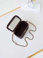 Chanel The 24K pearl makeup bag - Image 8