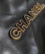 Chanel lychee leather handbag - Image 5