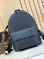 Louis Vuitton  [Takeoff backpack]