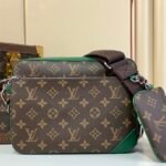 Louis Vuitton【 TRIO Postman Bag 】