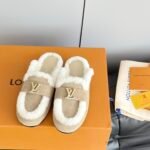 Louis Vuitton   fur slippers step on fur shoes