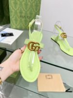 GUCCI's latest flip-flops - Image 5