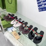 Gucci GucciClassic flip flops and flip flops