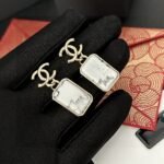 Chanel vintage double C earrings - Image 5