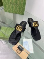 GUCCI's latest flip-flops - Image 5