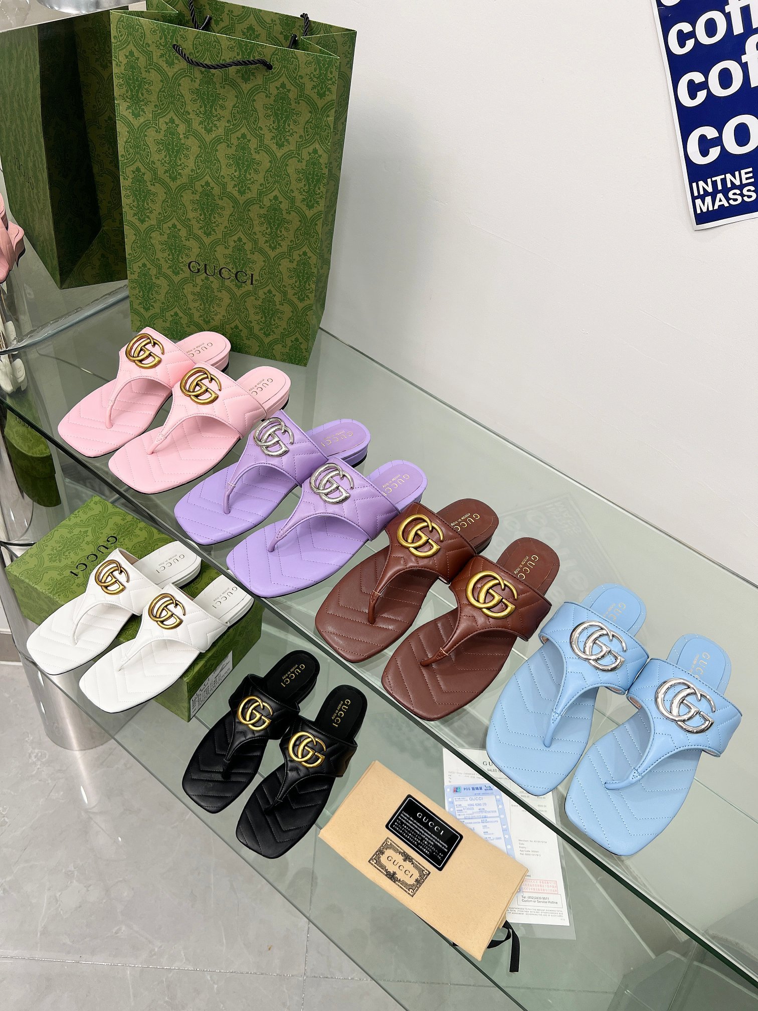 a1711301007577_0734.jpg GUCCI's latest flip-flops - Image 1