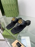 GUCCI's latest flip-flops - Image 3