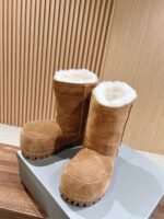 Balenciaga's new winter boots Alaskan ankle boots - Image 4