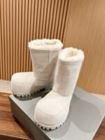 Balenciaga's new winter boots Alaskan ankle boots - Image 4