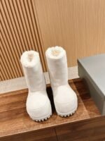 Balenciaga's new winter boots Alaskan ankle boots