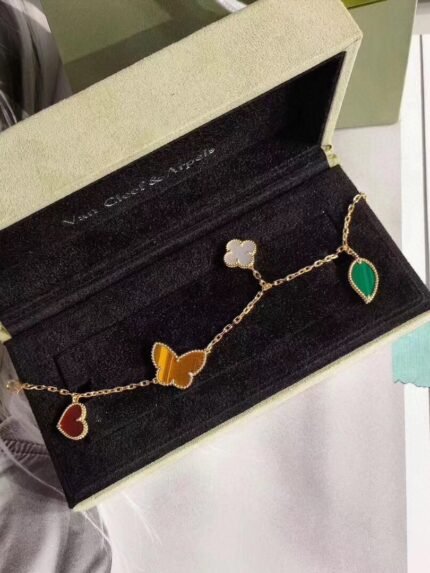 Van Cleef&Arpels Scattered Lucky Bracelet