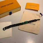 Louis Vuitton Green Colored Diamond Necklace - Image 6