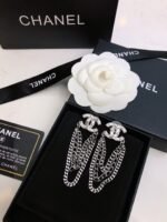 CHANEL's new tassel earrings - Image 3