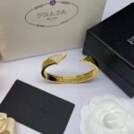 Prada's new bracelet - Image 5