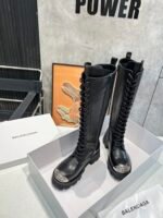 The new Balenciaga boots - Image 5