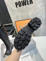 The new Balenciaga boots - Image 6