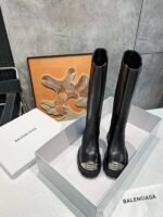 The new Balenciaga boots - Image 3