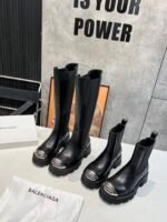 The new Balenciaga boots