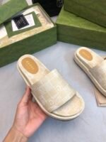 GUCCI summer's latest limited edition platform slippers - Image 3