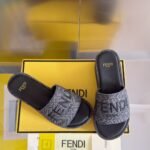 Fendi's new wedge sandals - Image 2