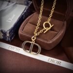 Dior's new DIOR necklace - Image 6