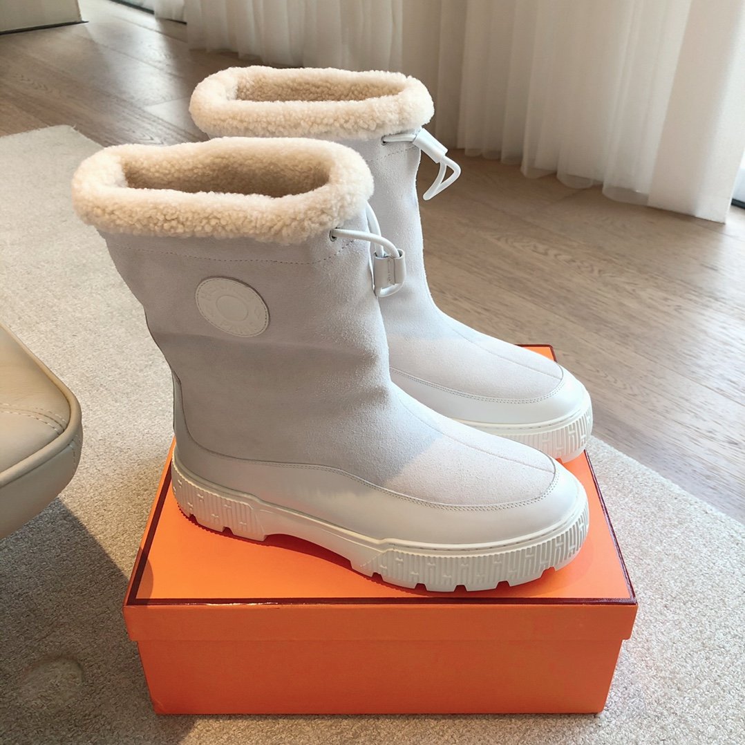 i1724005415_3921_0.jpg Hermes 24ss autumn and winter new boots! Classic boot shape+British color blocking design - Image 1