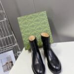 GUCCI autumn and winter fashion show equestrian boots
