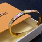 Louis Vuitton series white mother of pearl bracelet - Image 3