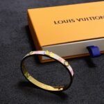 Louis Vuitton series white mother of pearl bracelet - Image 5