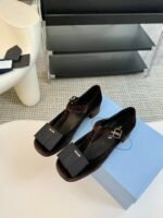 Prada chunky heels and bow Mary Jane shoes - Image 3